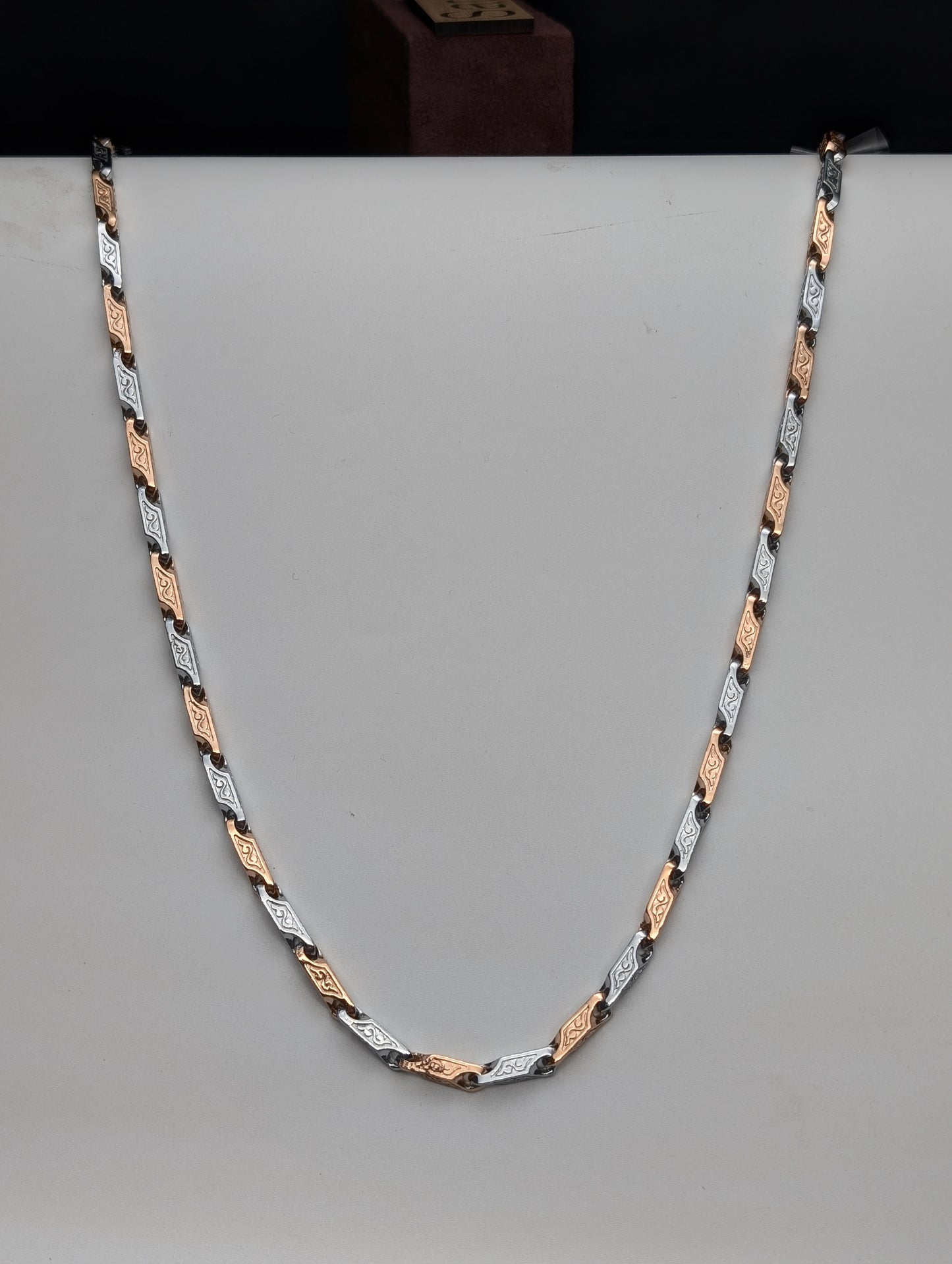 Rose Gold Engraved Chain For Main