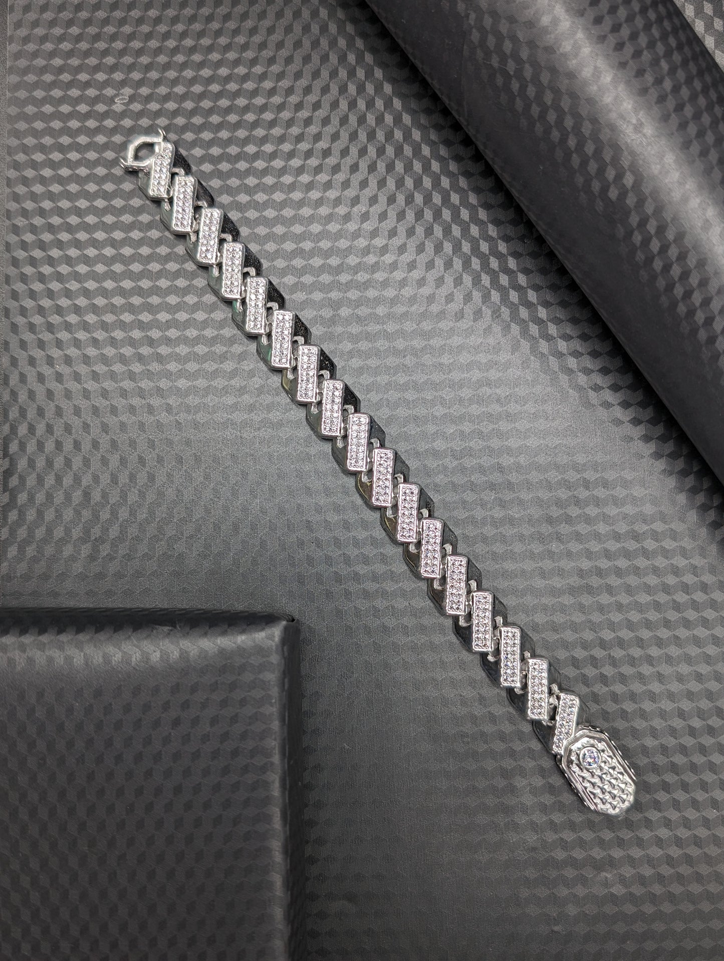 Men's Linear Silver Bracelet