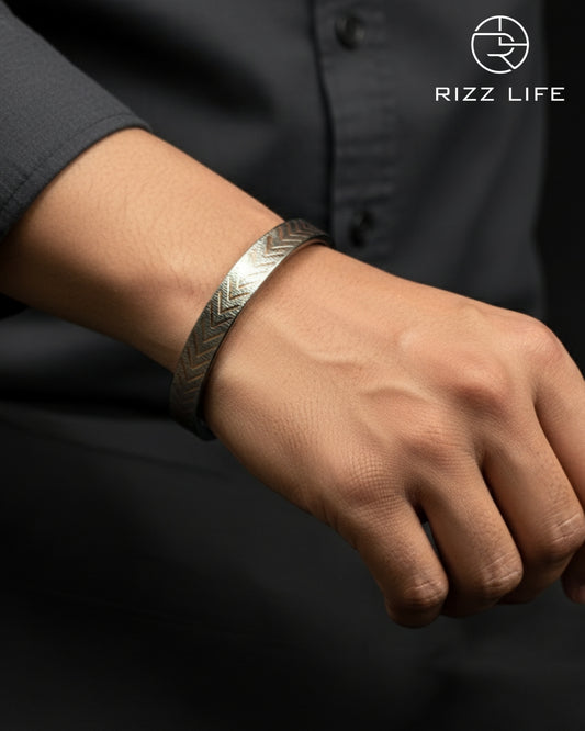 Sleek Silver Kada with Rose Gold Arrow Motif